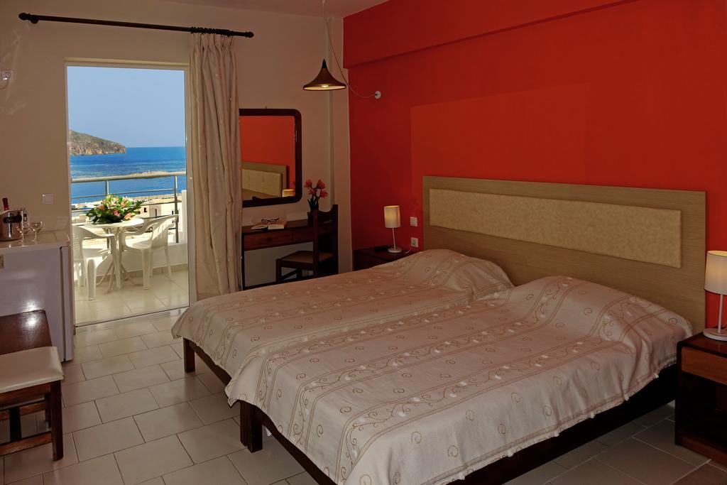 Iolkos Hotel Karpathos Town  Exterior photo